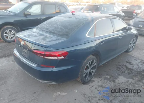 2021 Volkswagen Passat 2.0T Se z USA, uszkodzony, nr VIN 1VWSA7A36MC002859